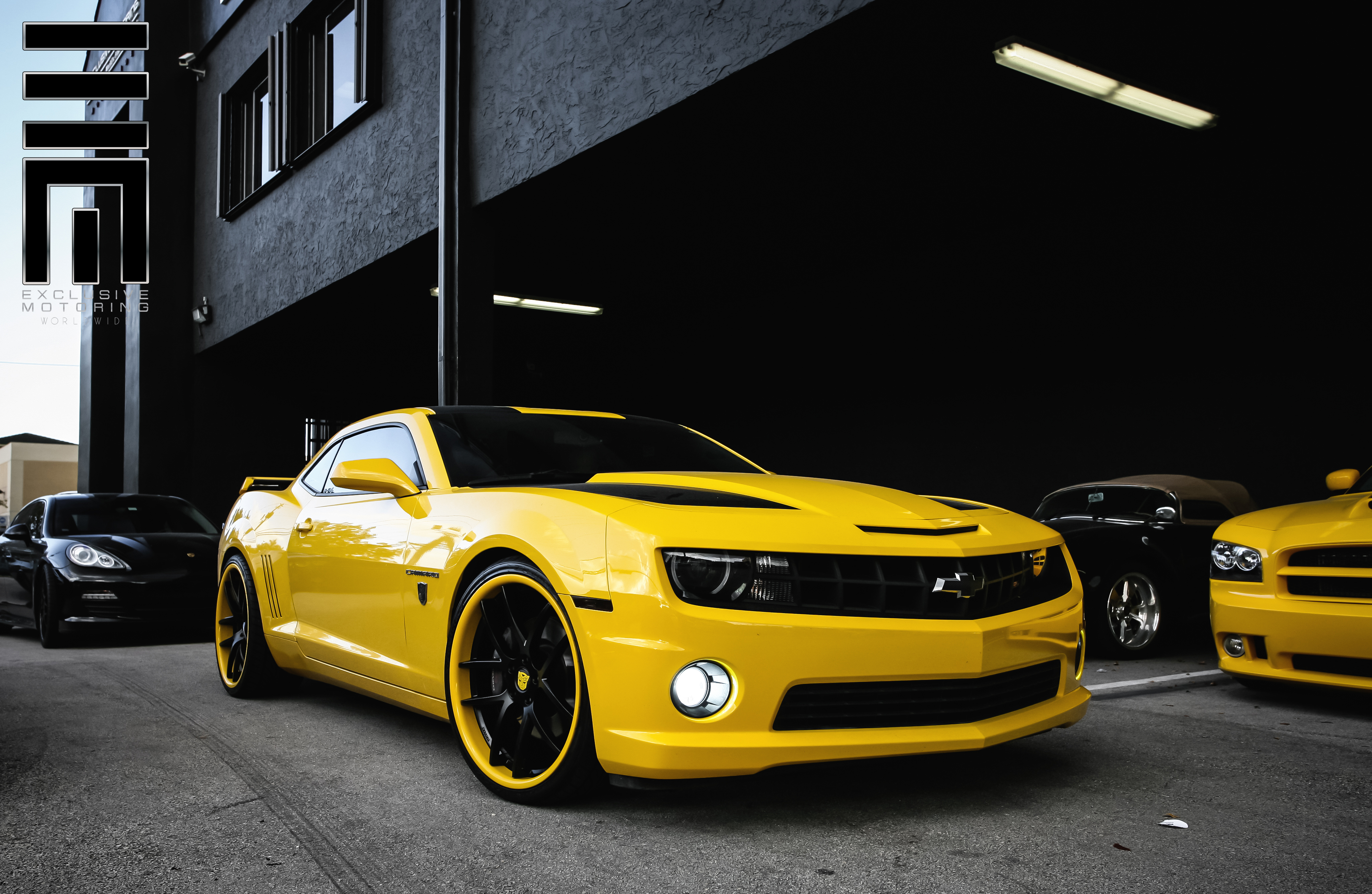 Giovanna Monza Custom Paint on Chevrolet Camaro SS